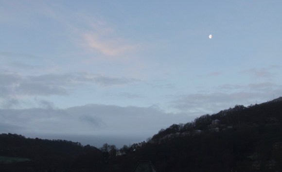 Moon over Hebden, 15/12/11