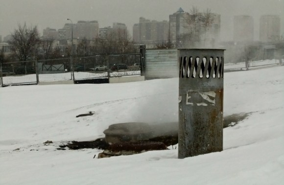 Snow in Moscow, 27/3/12