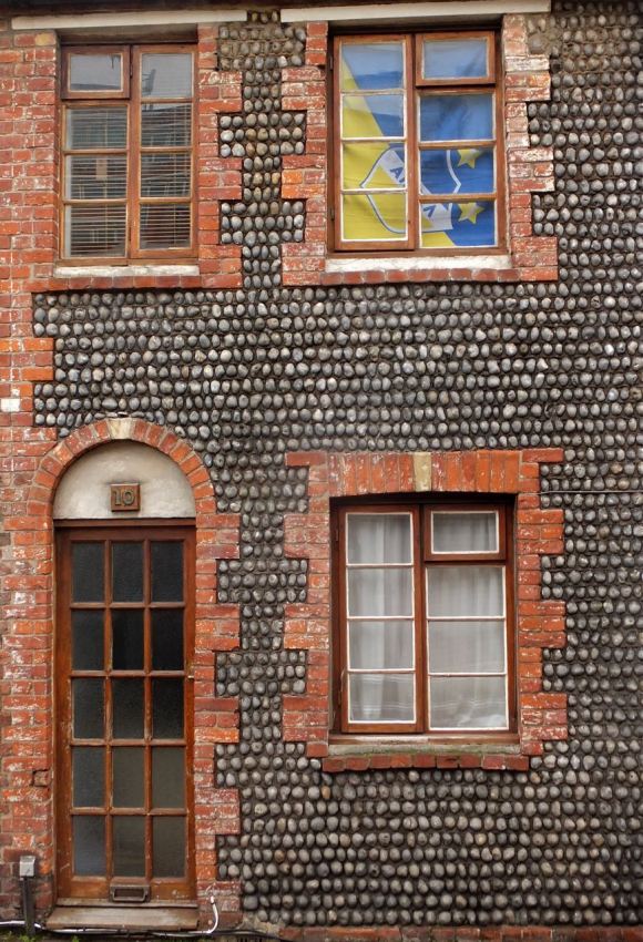 Brighton pebble house, 23/1/13