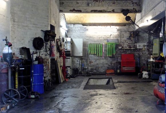 Brooklyn garage, 18/12/14