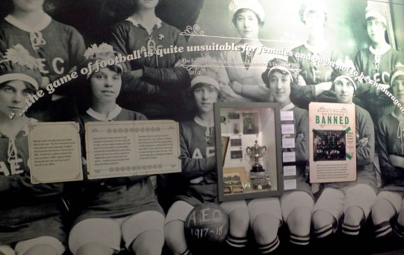 Women's football team, 11/2/15