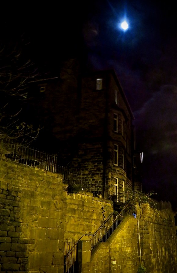 Early Friday morning, 30/11/18