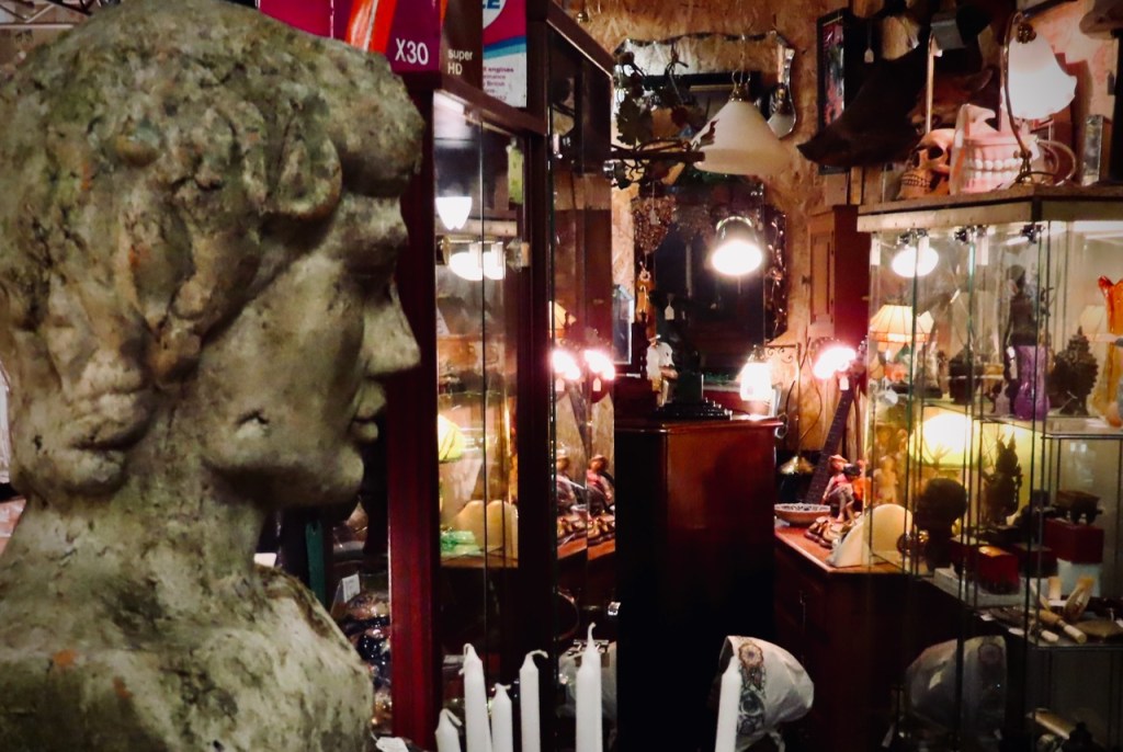 Antique shop, 28/6/22