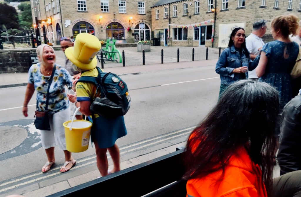 Sunday at pub, 28/8/22