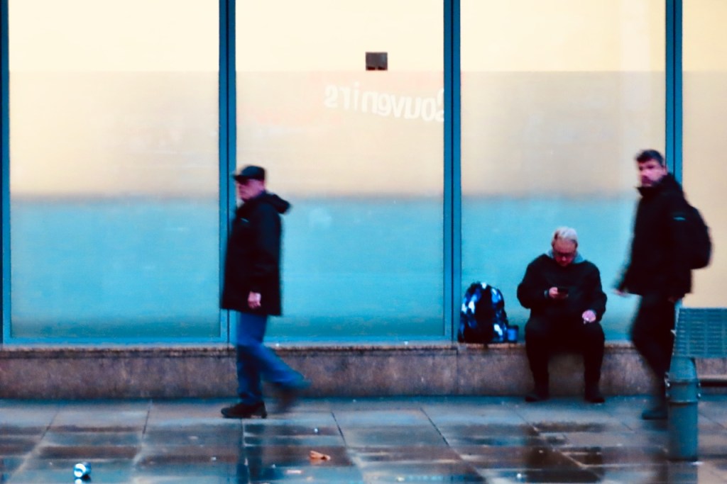 3 blokes, Cross Street, 27/9/22