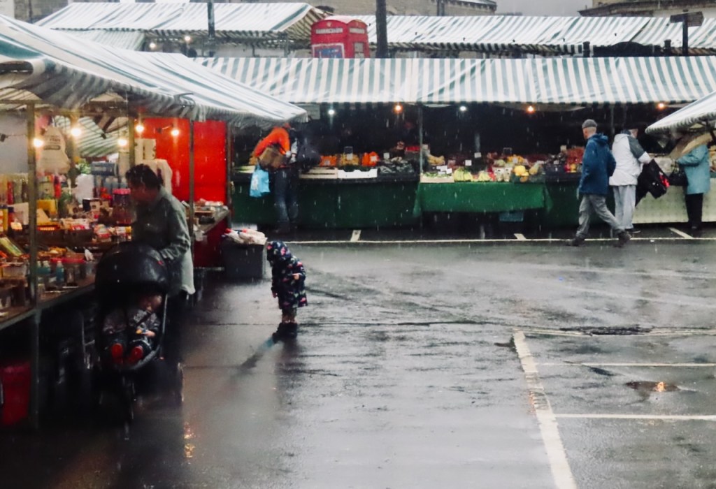 Thursday market, 12/1/23