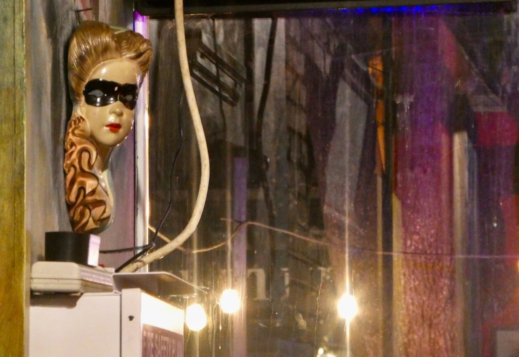 In Café la Gaffe, 30/1/24