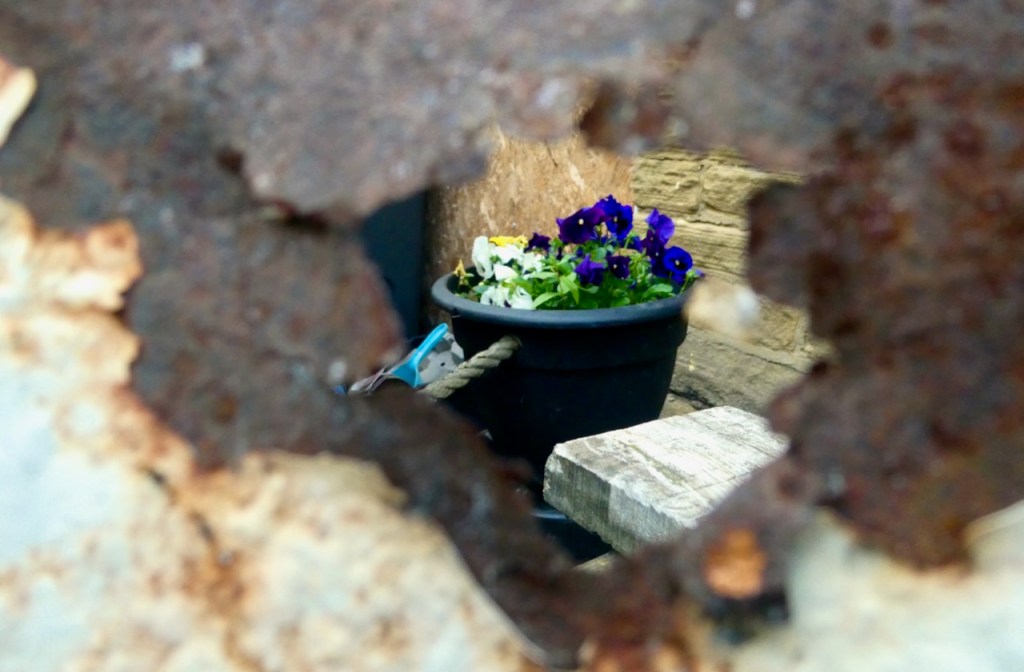 Through rust hole, 24/6/24