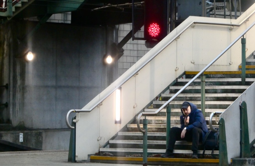 Victoria platform 4, 11/3/25