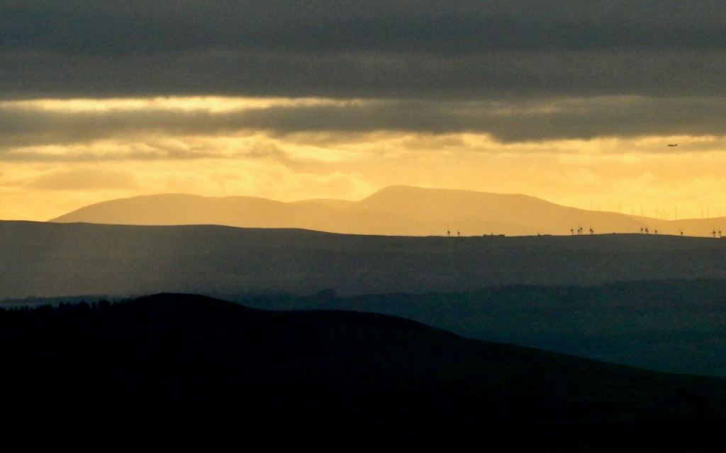 Culter Fell with plane, 26/12/25