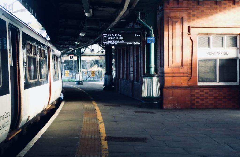 Pontypridd station, 18/3/26