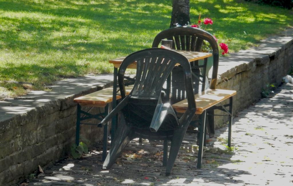 Empty table, 27/7/26