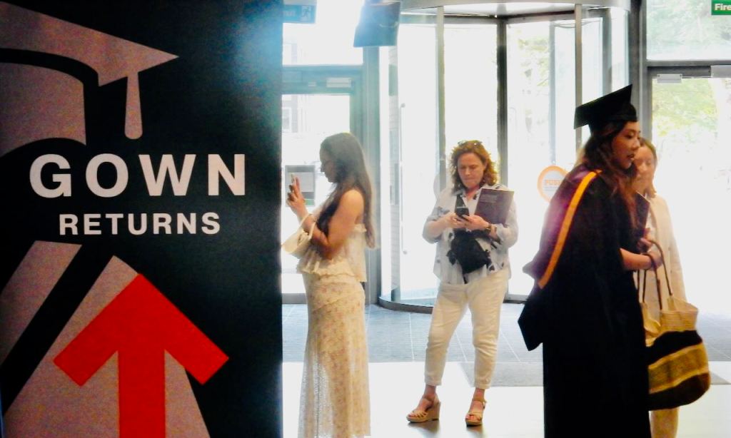 Gown returns, 20/7/26