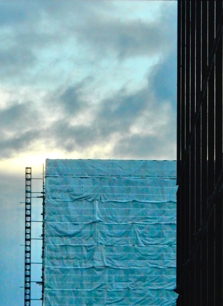 Kenyon Hall scaffolding, 23/10/26